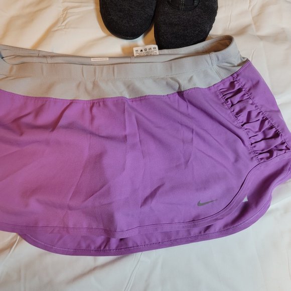 Nike Dry Fit Purple & Grey Running Skort in Size Large - Picture 2 of 8